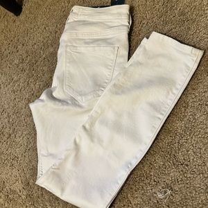 White Hollister Skinny Jean Leggings - High Rise